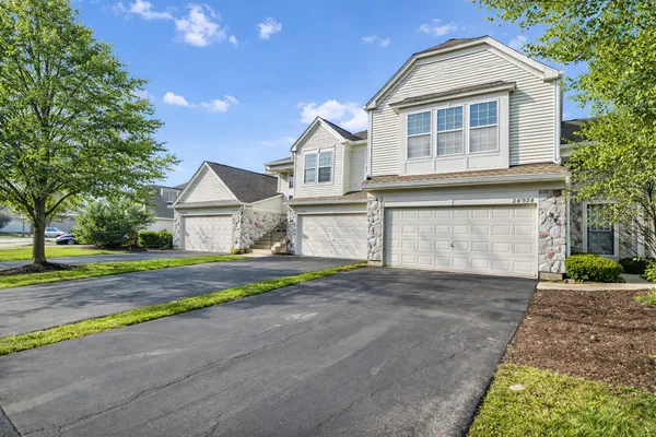 $339,999 | 24924 Franklin Lane, Plainfield, IL 60585