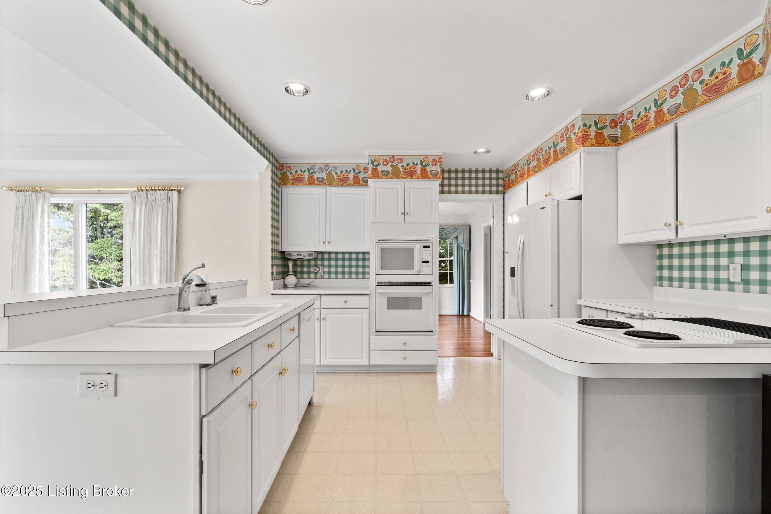 3505 Graham Road Louisville, KY 40207 - Photo 15 of 65 dsc04481