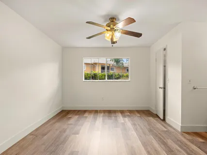 $215,000 | 811 Southeast 4th Avenue, Unit C103, Dania Beach, FL 33004