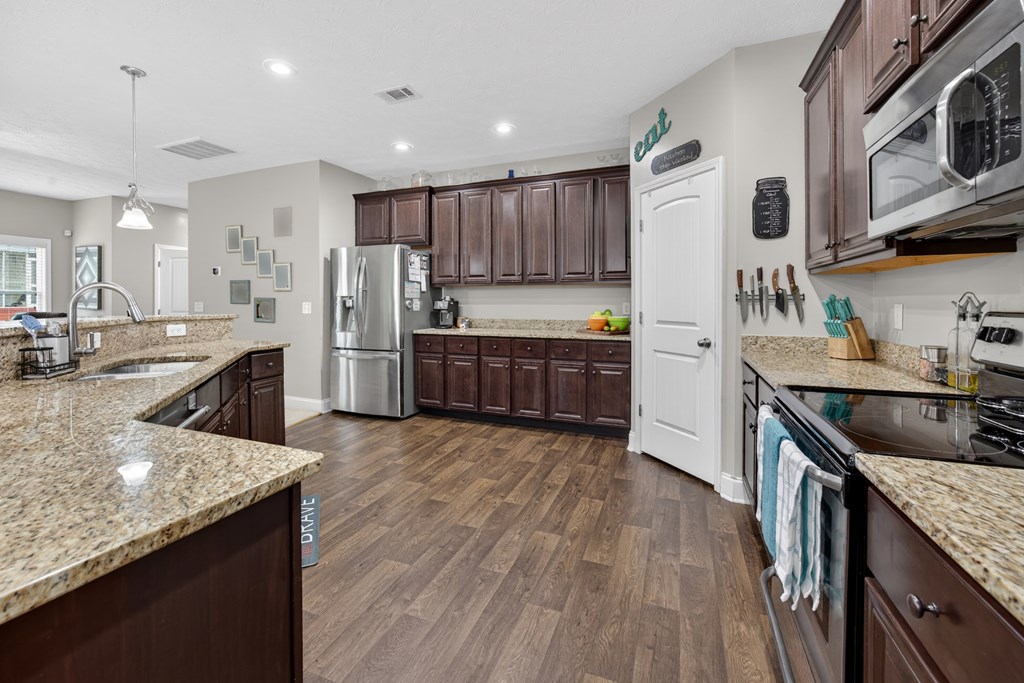 2307 Marthas Loop Columbus, GA 31907 - Photo 16 of 40