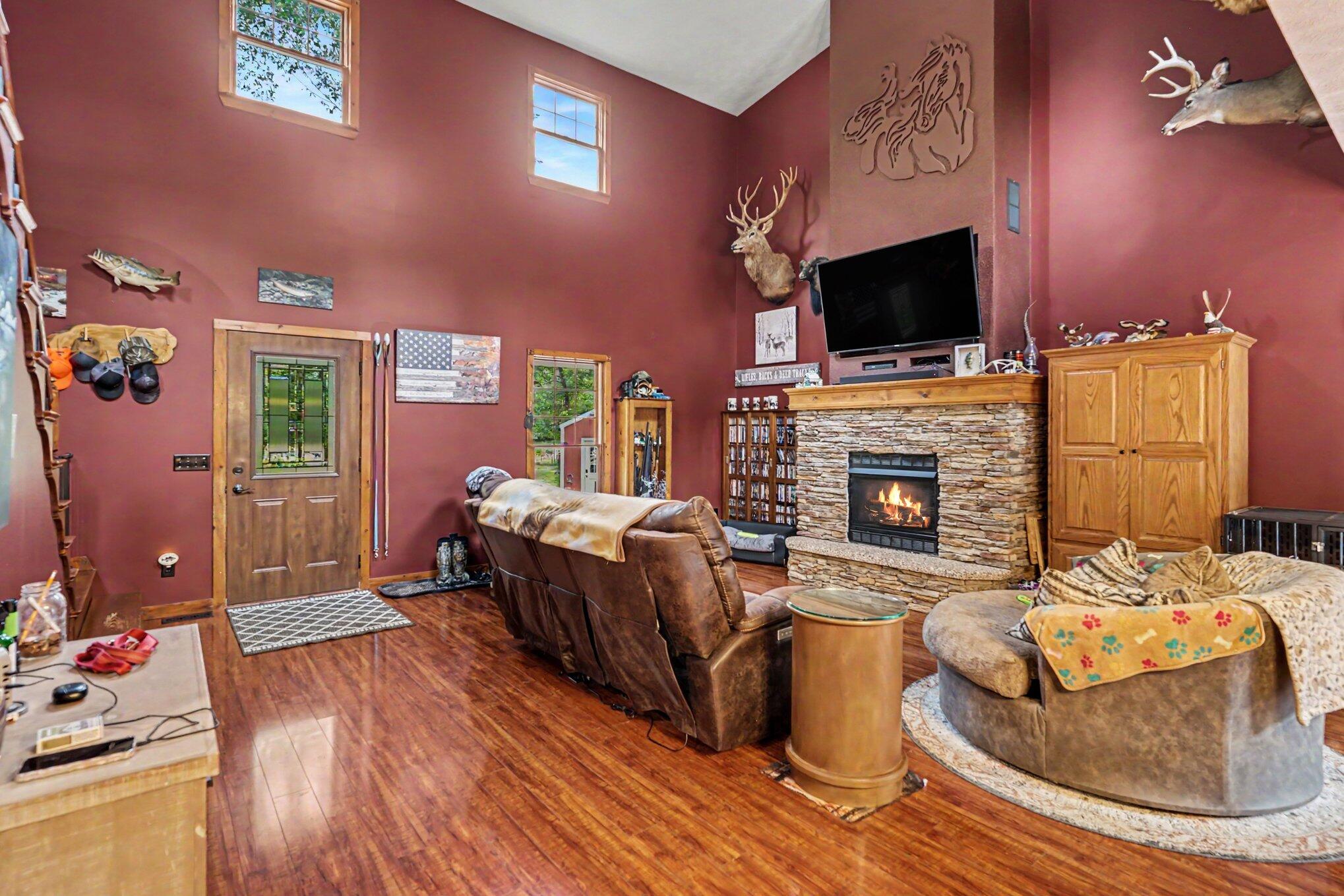 6914 128th Avenue Rothbury, MI 49452 - Photo 9 of 48 010_file_5735