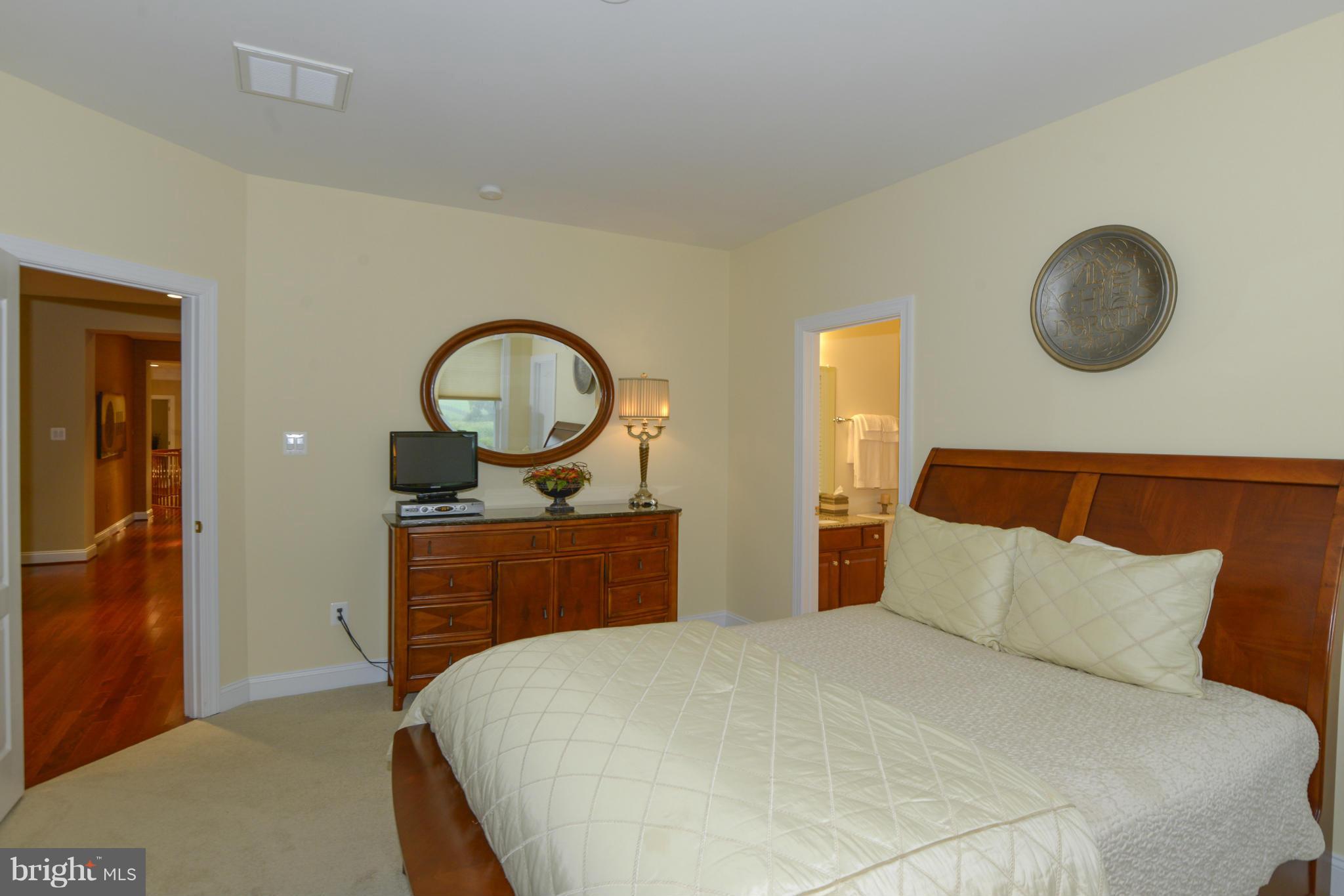 11032 Hunters View Road Ellicott City, MD 21042 - Photo 18 of 29 Bedroom
