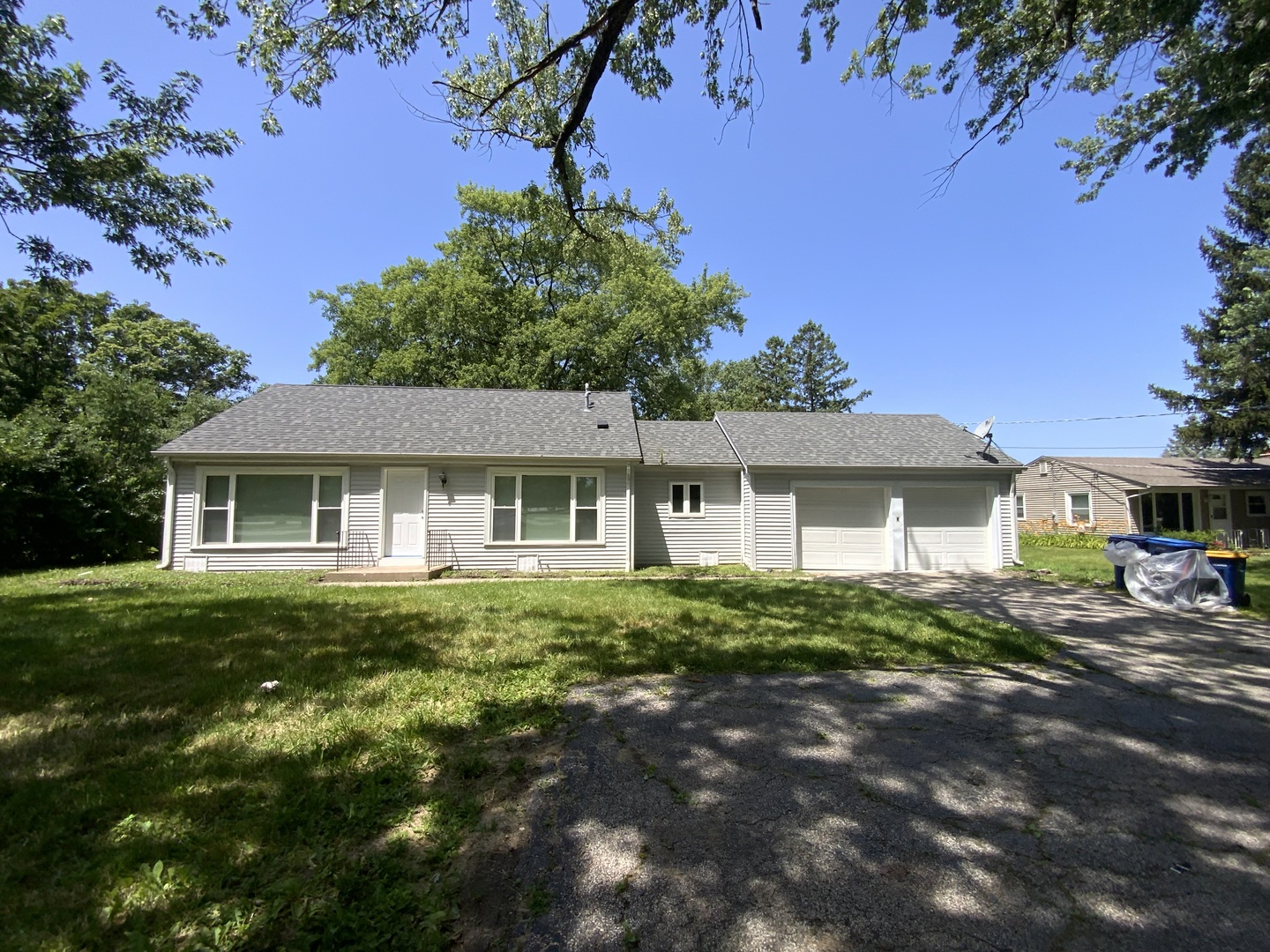 340 Sanders Road Northbrook, IL 60062 - Photo 2 of 16
