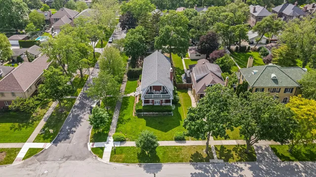 $995,000 | 718 South Washington Avenue, Park Ridge, IL 60068