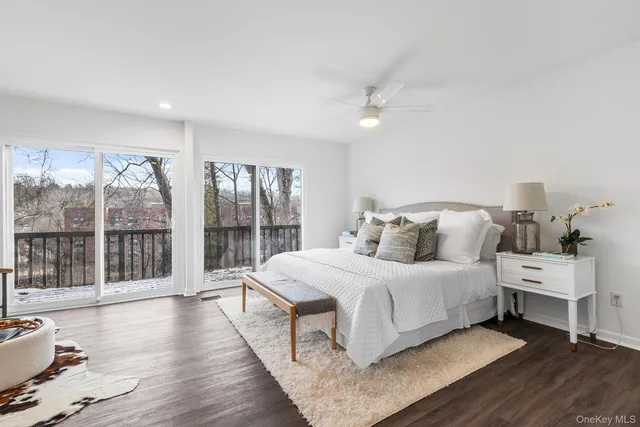 $589,000 | 25 Barker Street, Unit 406, Mount Kisco, NY 10549