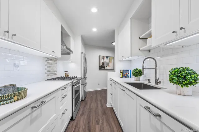 $589,000 | 25 Barker Street, Unit 406, Mount Kisco, NY 10549