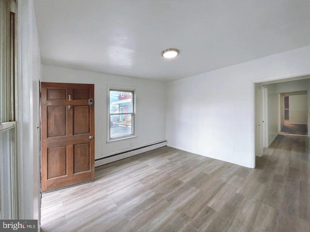 7213 North Point Road Sparrows Point, MD 21219 - Photo 20 of 66 Unit 1 Living room area.