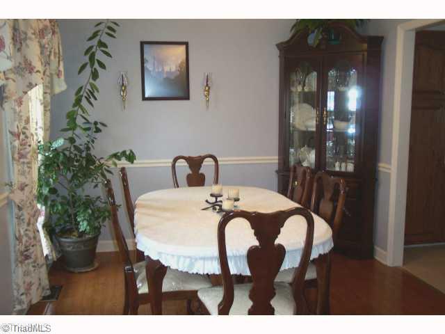 205 Beech Ridge Road Thomasville, NC 27360 - Photo 6 of 15 Dining Room.