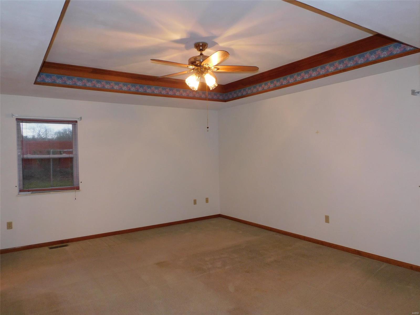 2340 Greenfield Drive Belleville, IL 62221 - Photo 16 of 38