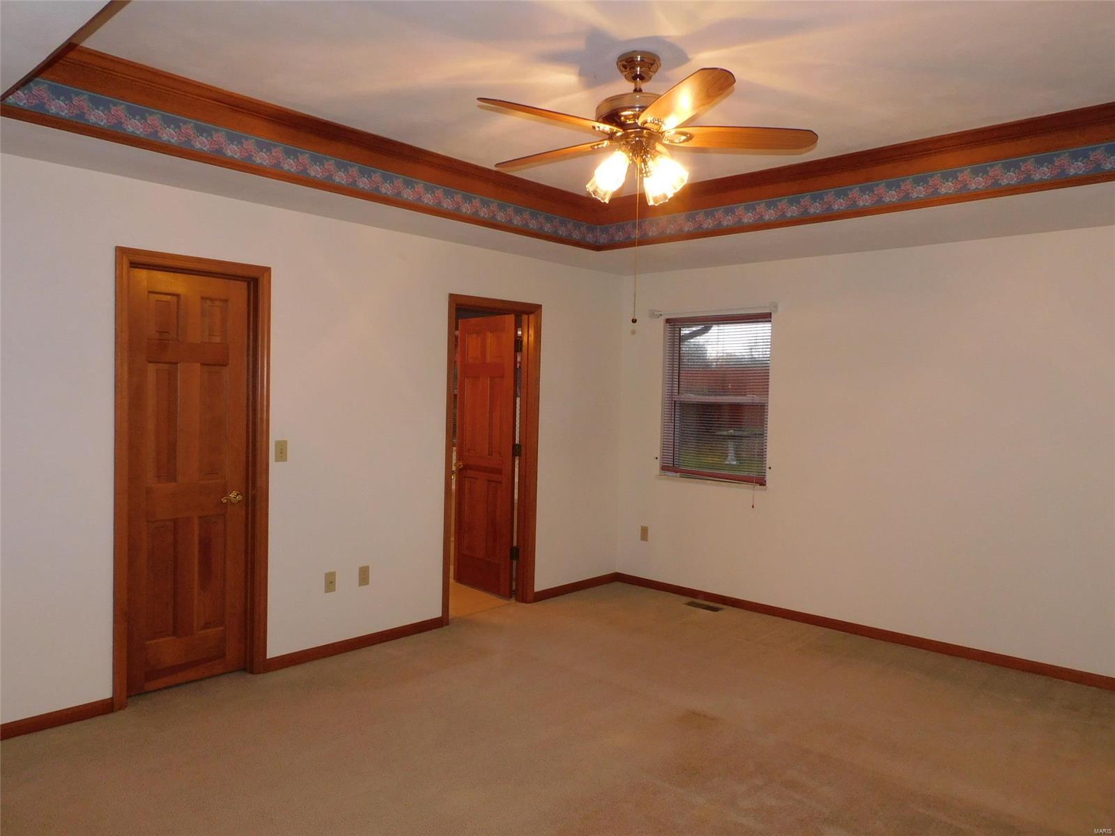 2340 Greenfield Drive Belleville, IL 62221 - Photo 17 of 38