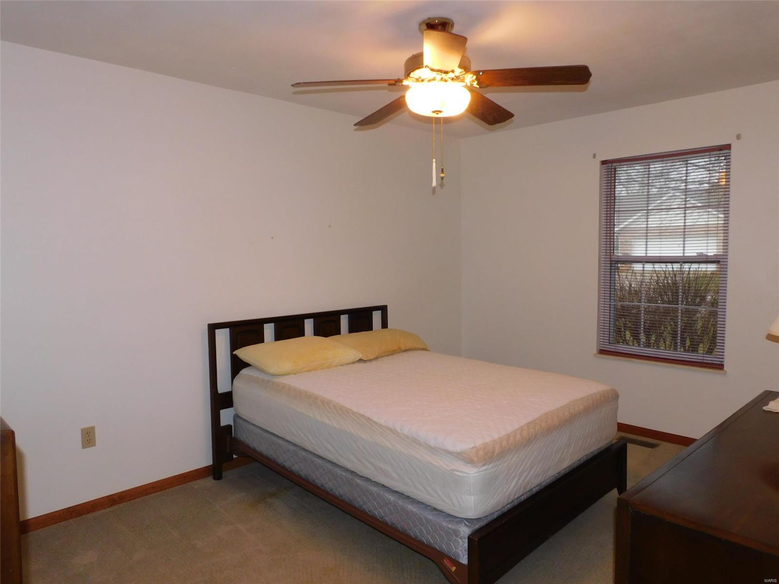 2340 Greenfield Drive Belleville, IL 62221 - Photo 24 of 38