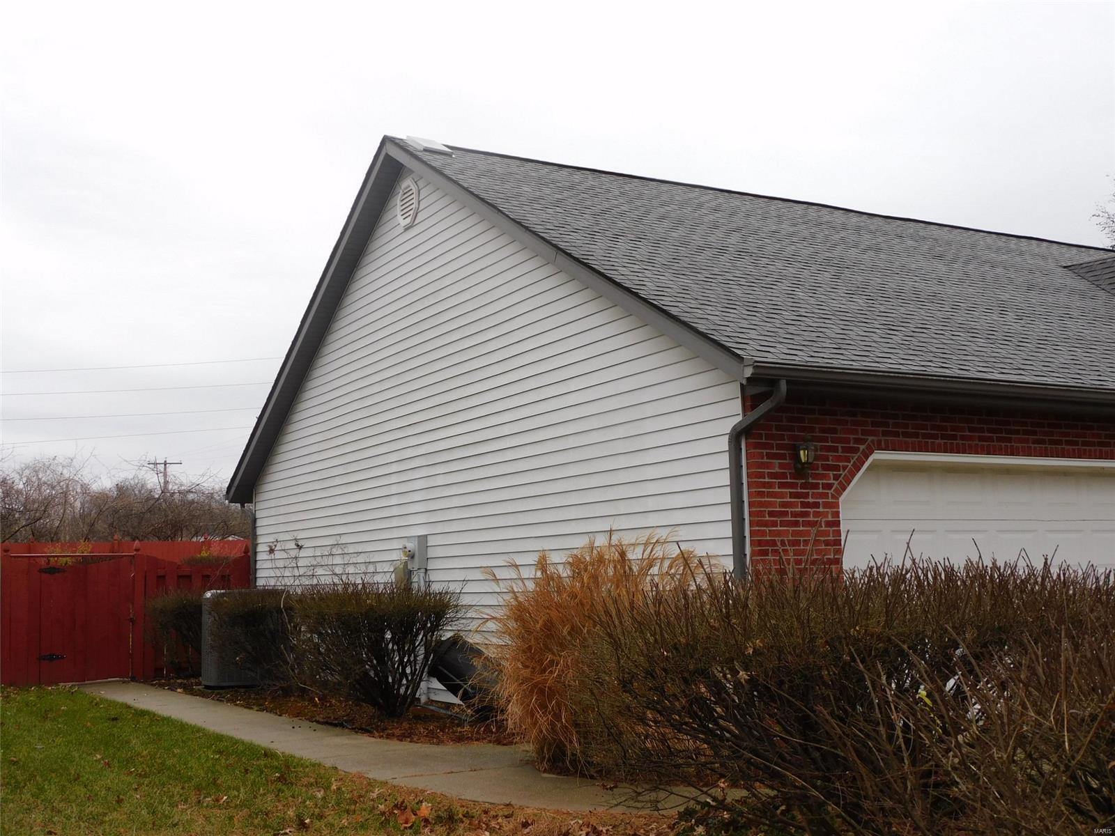 2340 Greenfield Drive Belleville, IL 62221 - Photo 30 of 38