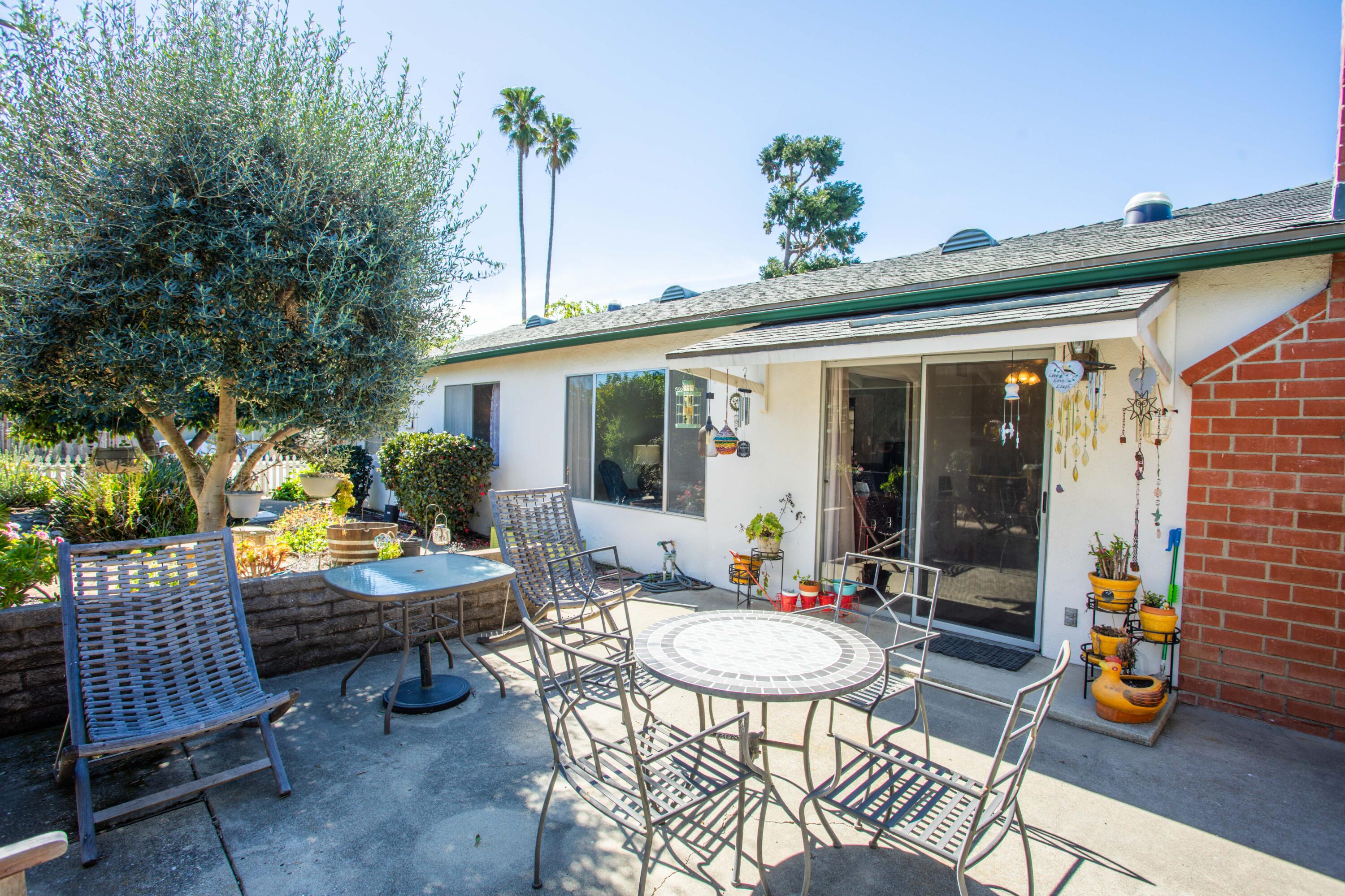 114 Walnut Lane Santa Barbara, CA 93111 - Photo 28 of 38 Backyard