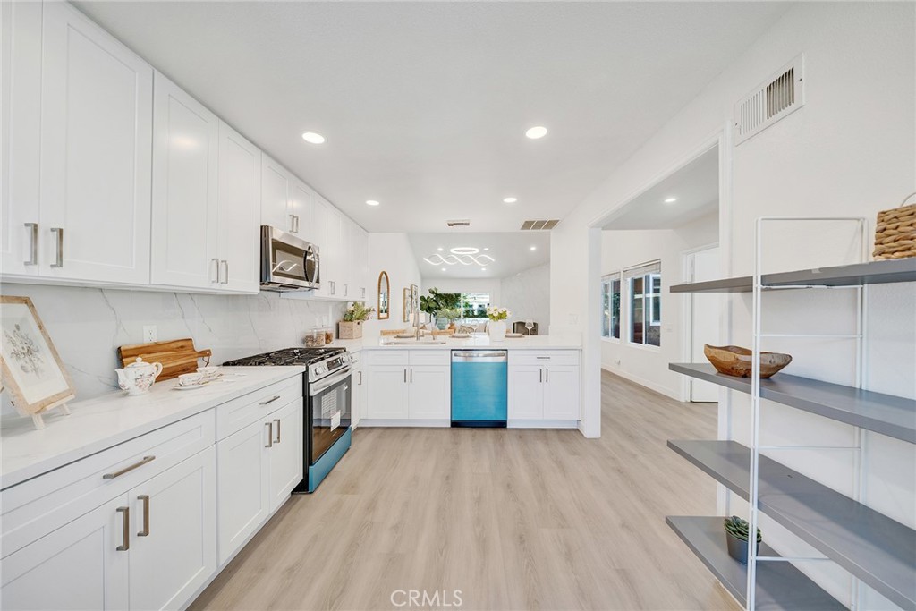 12 Primrose Irvine, CA 92604 - Photo 12 of 75
