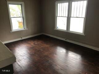 915 Sayers Street Marion, VA 24354 - Photo 5 of 11 sayers int 6 9.1.25