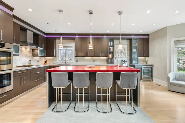$1,419,000 | 1337 Hiawatha Court, Highland Park, IL 60035