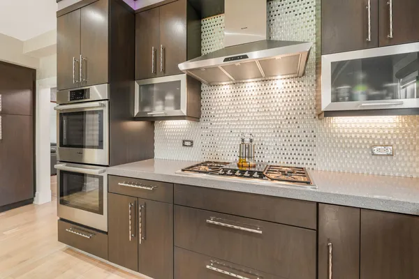 $1,419,000 | 1337 Hiawatha Court, Highland Park, IL 60035