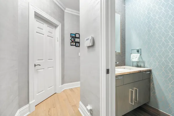 $1,419,000 | 1337 Hiawatha Court, Highland Park, IL 60035