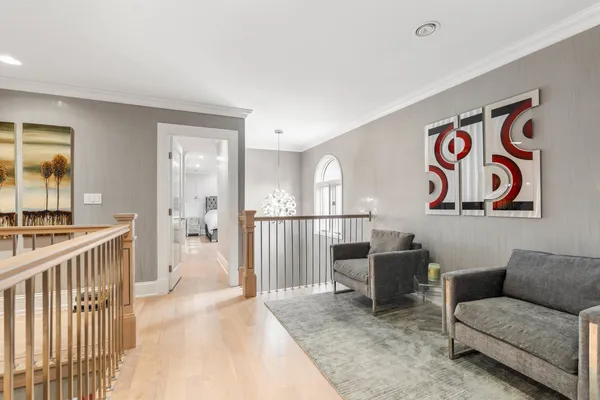 $1,419,000 | 1337 Hiawatha Court, Highland Park, IL 60035