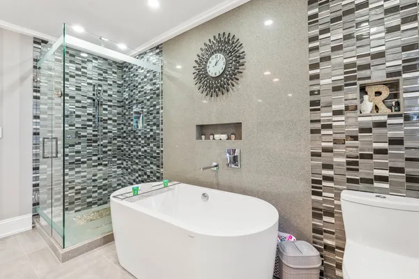 $1,419,000 | 1337 Hiawatha Court, Highland Park, IL 60035