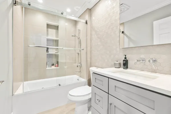 $1,419,000 | 1337 Hiawatha Court, Highland Park, IL 60035