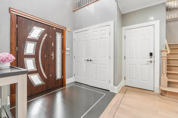 $1,419,000 | 1337 Hiawatha Court, Highland Park, IL 60035