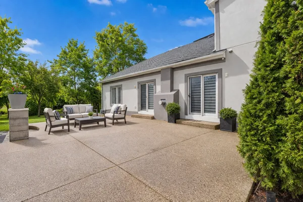 $1,419,000 | 1337 Hiawatha Court, Highland Park, IL 60035