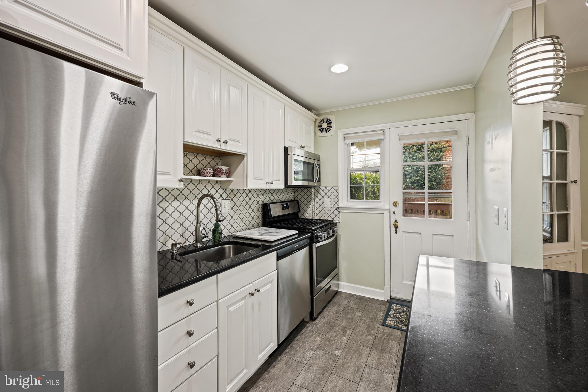 8301 Pleasant Plains Road Baltimore, MD 21286 - Photo 8 of 26
