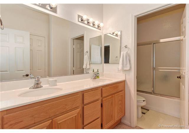 1464 Rancho Rose Way, Unit 24 Oceanside, CA 92057 - Photo 17 of 21