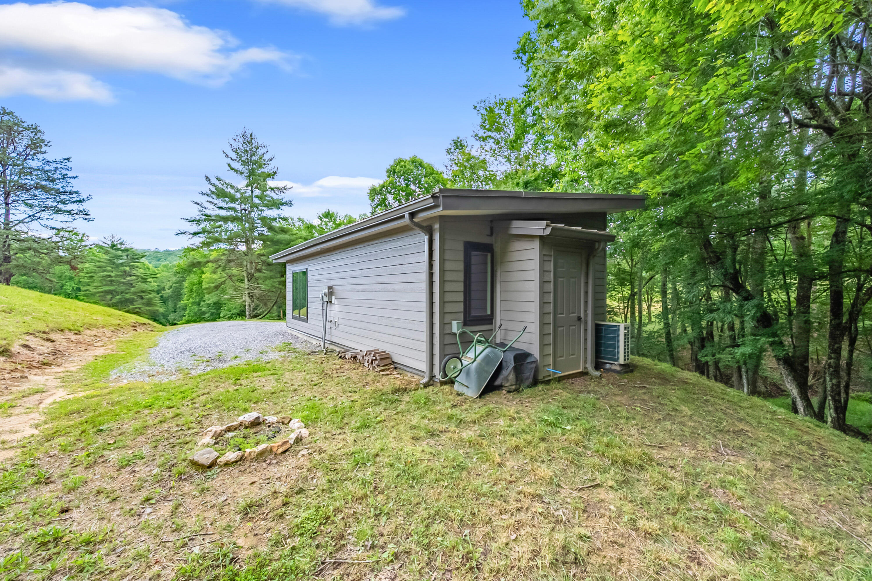 133 Wonder Way Northeast Pilot, VA 24138 - Photo 22 of 57 floyd-28