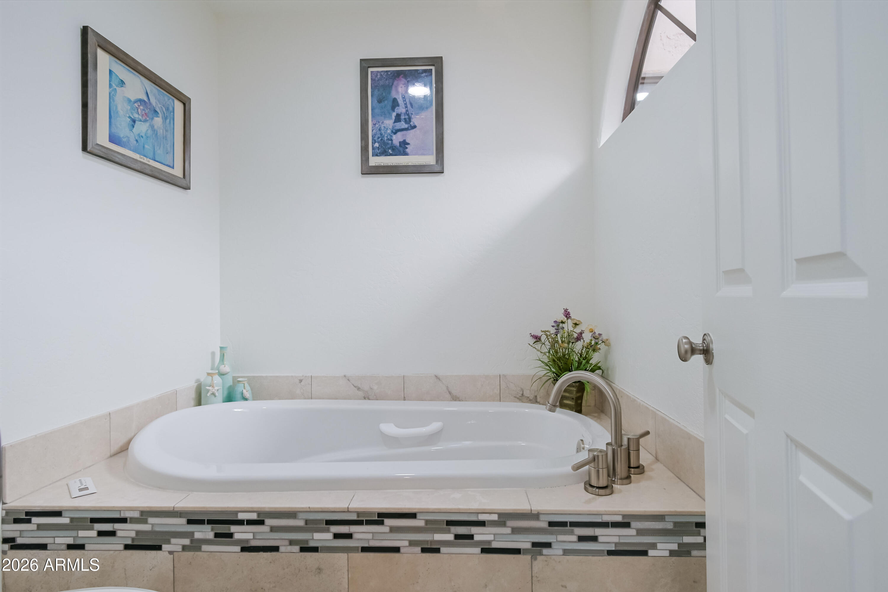 7955 East Chaparral Road, Unit 62 Scottsdale, AZ 85250 - Photo 15 of 38 21PrimaryTub