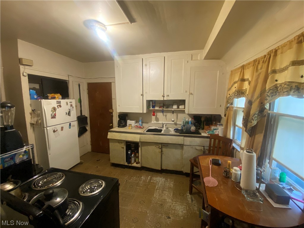 952 Paxton Road Cleveland, OH 44108 - Photo 5 of 20