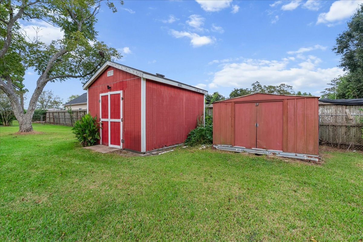 15918 Spinks Road Alvin, TX 77511 - Photo 20 of 25 Gallery Image 20