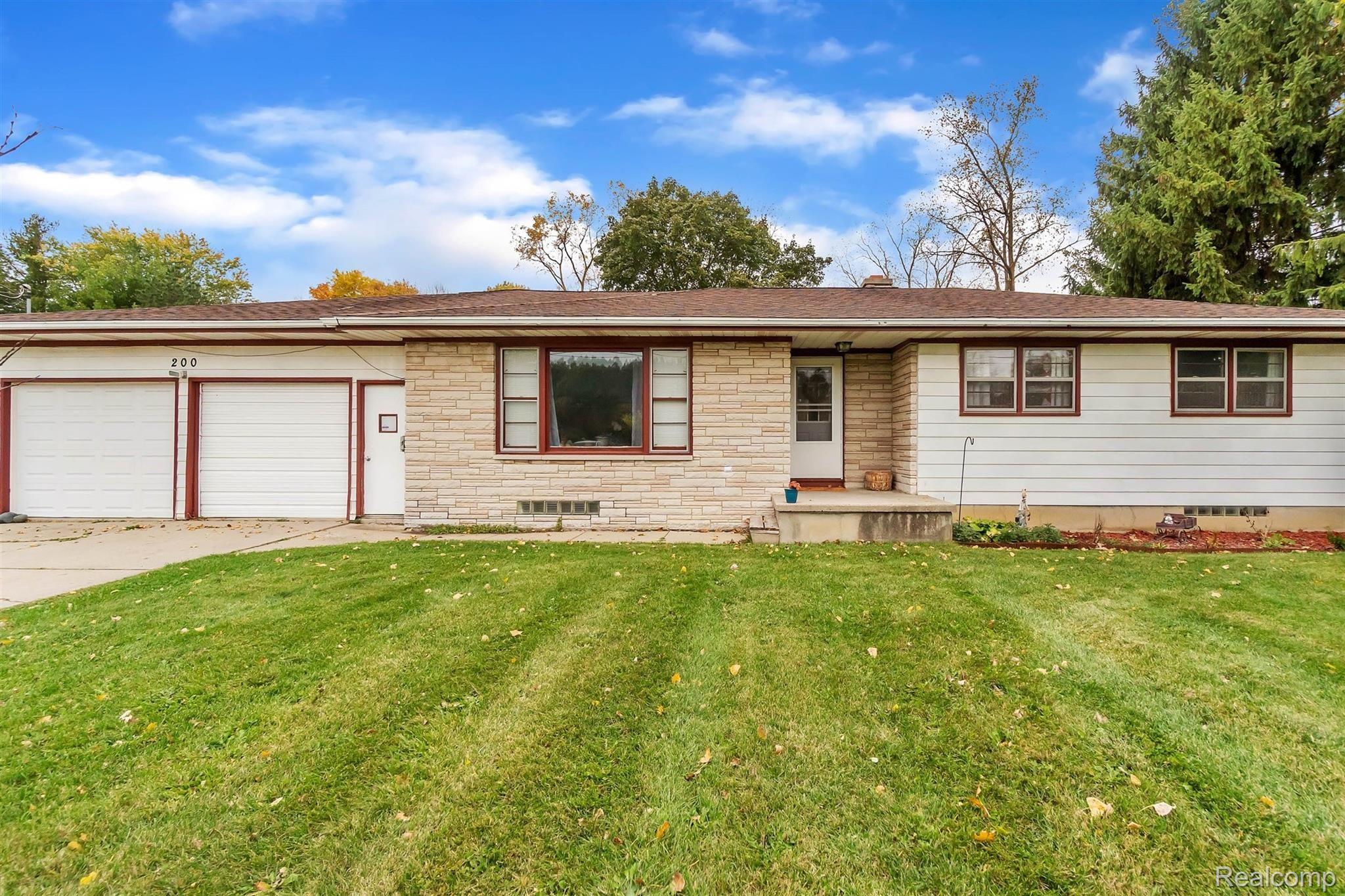 200 Elms Road Flushing, MI 48433 - Photo 33 of 33 03-200 S Elms-WindowStill-Real-Esta.jpg