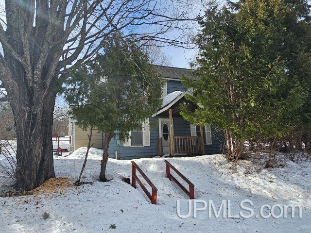 212 Patch Road Negaunee, MI 49866 - Photo 3 of 26 Gallery Image 3