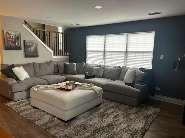 $294,900 | 5238 Dixie Drive, Alsip, IL 60803