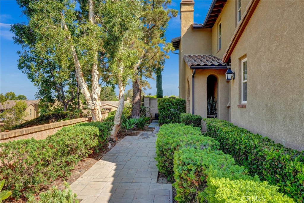 7 Tuscany Ladera Ranch, CA 92694 - Photo 2 of 64