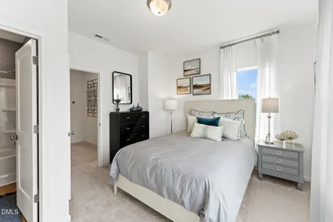 $2,250 | 413 North Fisher Street, Raleigh, NC 27610
