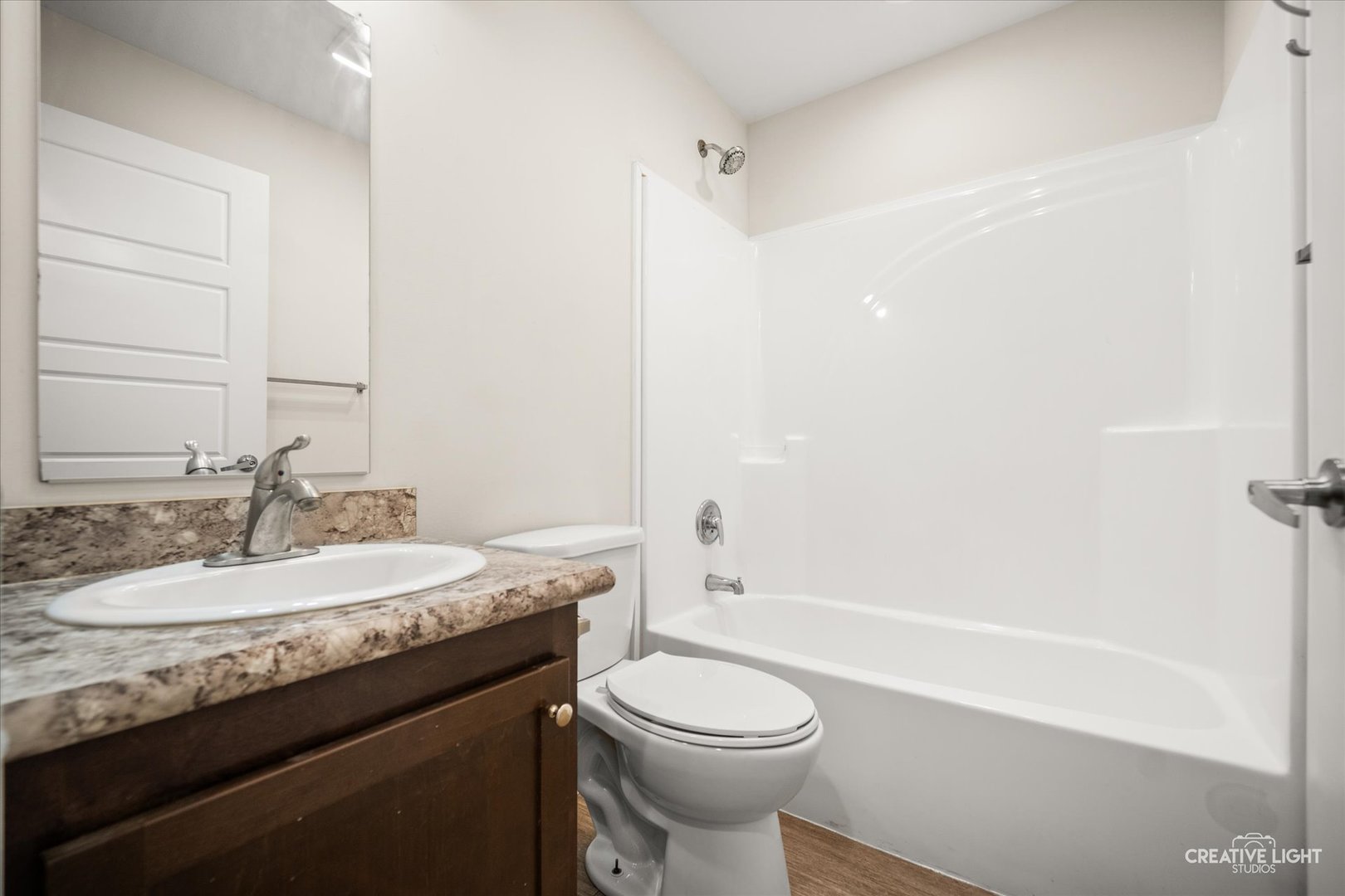186 Northshore Road Elgin, IL 60123 - Photo 13 of 15 Gallery Image 13