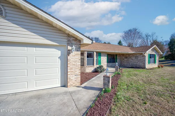 $398,000 | 2929 Oak Top Court, Kodak, TN 37764