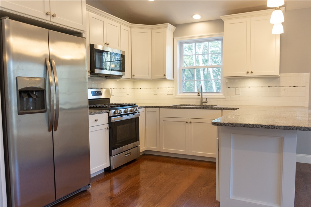 120 Pine Hill Road Scituate, RI 02857 - Photo 10 of 35