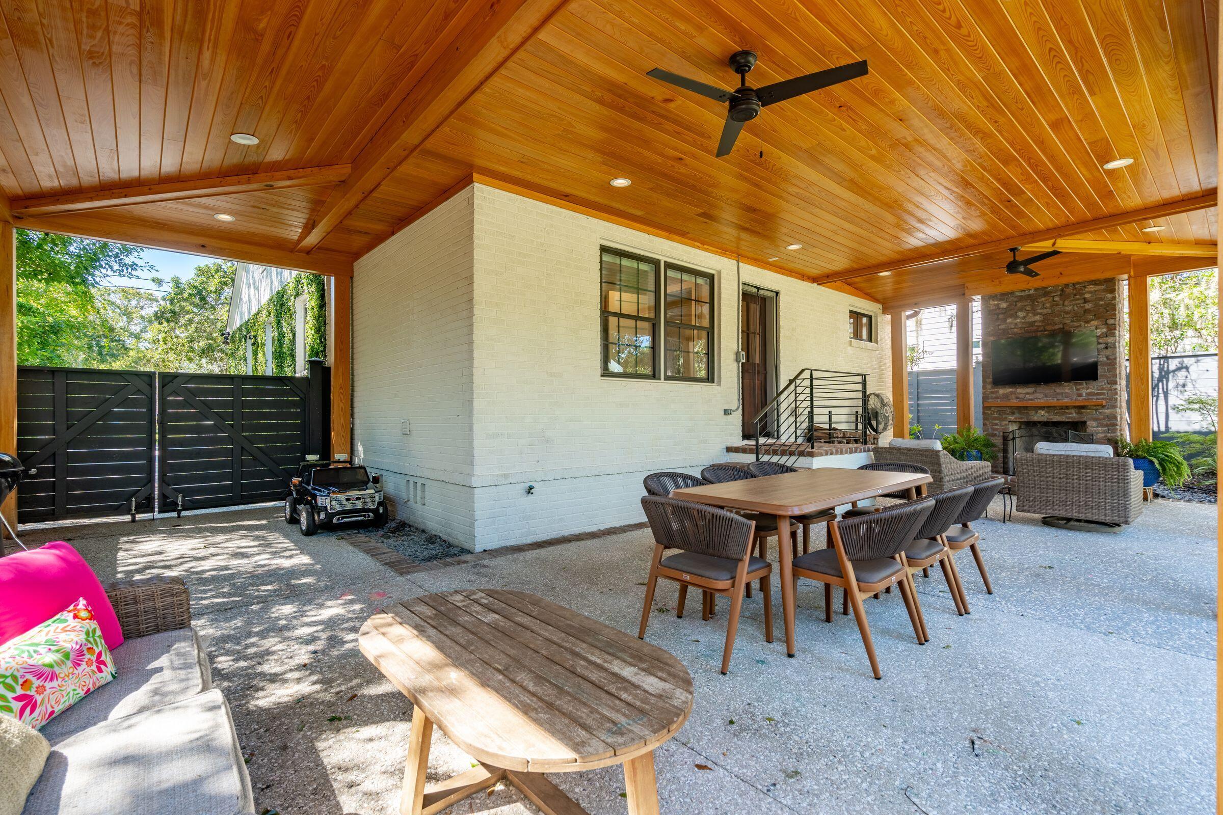 38 Nicholson Street Charleston, SC 29407 - Photo 49 of 81 Back porch dining and lounge area