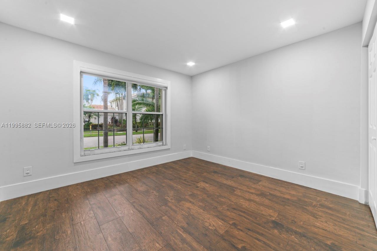18096 Southwest 29th Street Miramar, FL 33029 - Photo 13 of 49