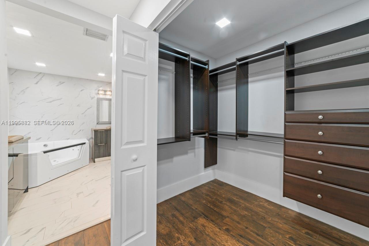 18096 Southwest 29th Street Miramar, FL 33029 - Photo 18 of 49