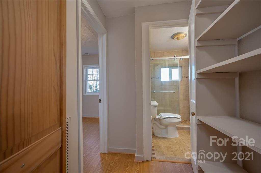 124 Frost Road Saluda, NC 28773 - Photo 18 of 38 Gallery Image 18