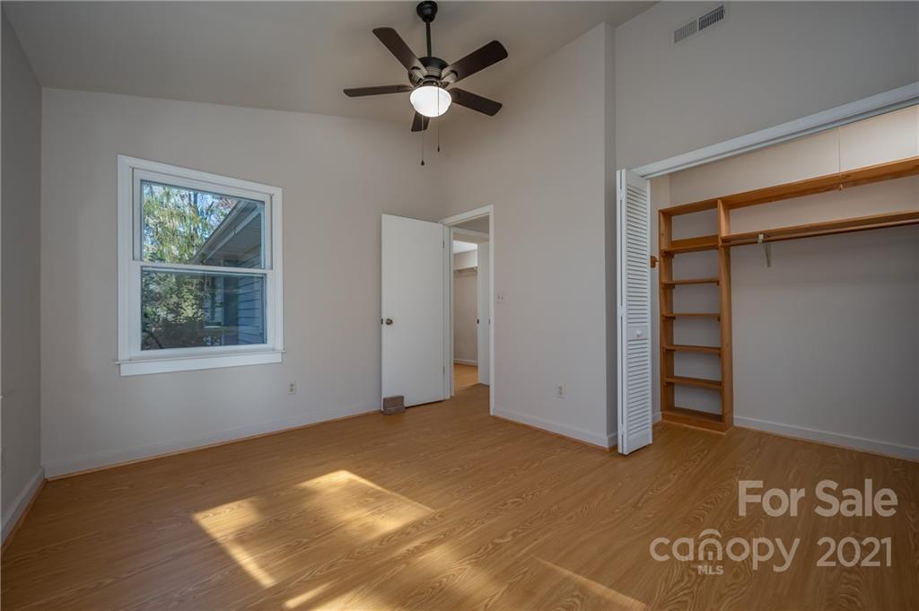 124 Frost Road Saluda, NC 28773 - Photo 21 of 38 Gallery Image 21