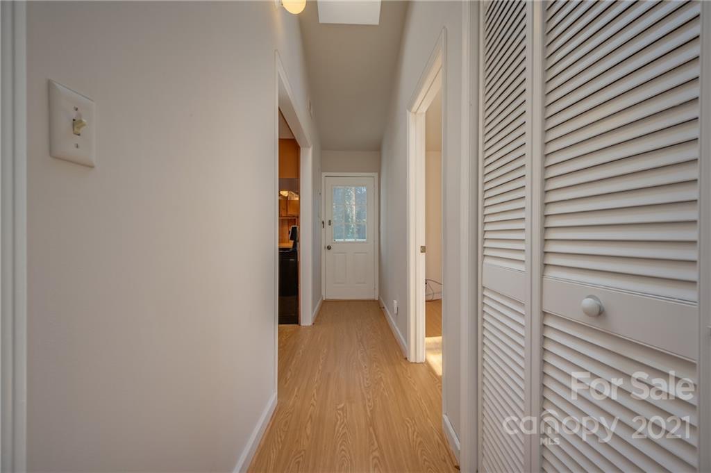 124 Frost Road Saluda, NC 28773 - Photo 24 of 38 Gallery Image 24