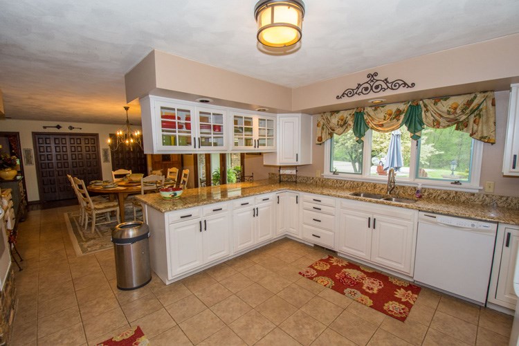 65480 Oak Road North Liberty, IN 46554 - Photo 3 of 24 Gallery Image 3
