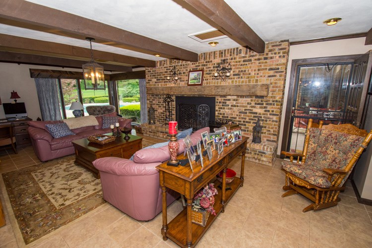 65480 Oak Road North Liberty, IN 46554 - Photo 6 of 24 Gallery Image 6