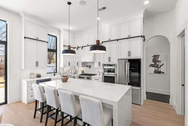 $1,174,000 | 504 North Maple Street, Chaska, MN 55318